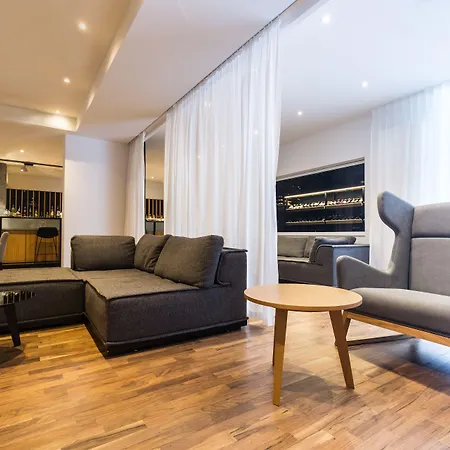 Shuum Boutique - Destigo 4* Колобжег