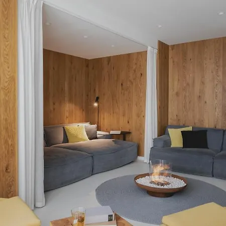 호텔 Shuum Boutique - Destigo 코워브제크