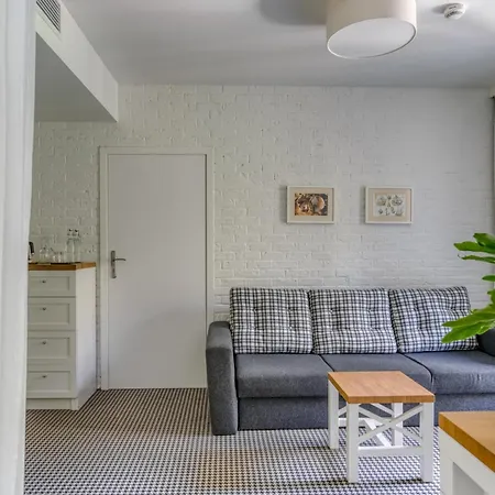 호텔 Shuum Boutique - Destigo 코워브제크