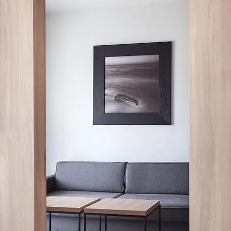 Shuum Boutique - Destigo 호텔 코워브제크