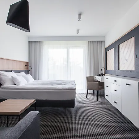 Shuum Boutique - Destigo 4* Колобжег