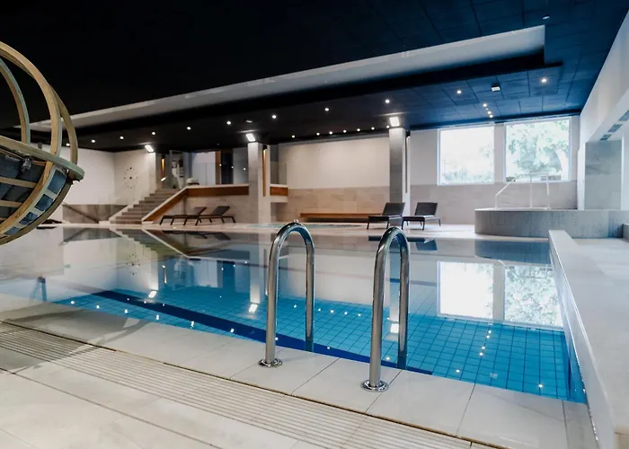 Shuum Boutique - Destigo 4*